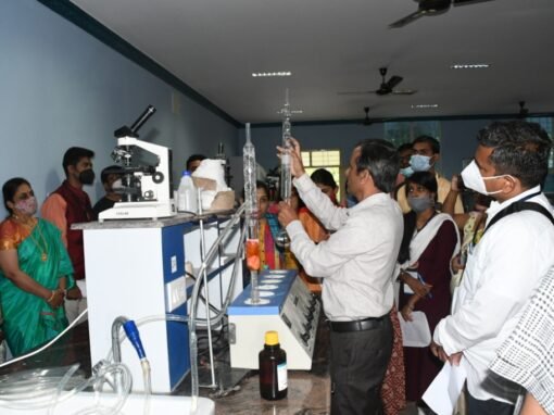 A 6 day CME for AYUSH Teachers on DRAVYAGUNA VIJNANA – photo 12